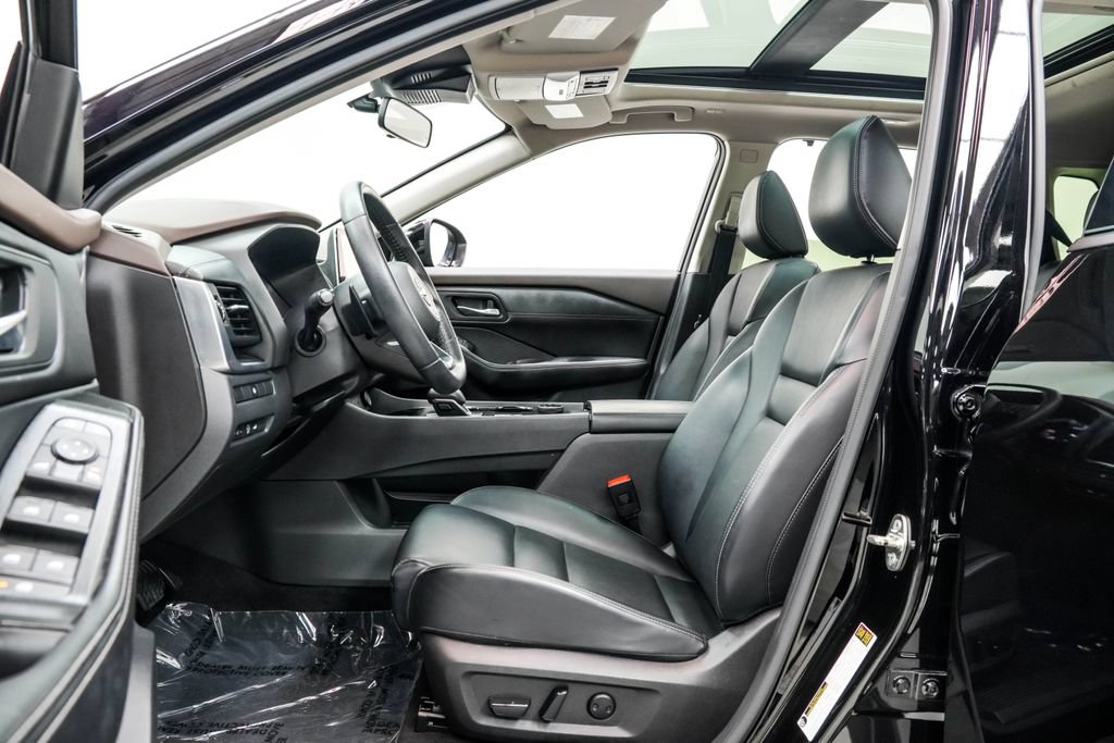 Used 2023 Nissan Rogue SV w/ SV Premium B Package AWD/4WD image 17