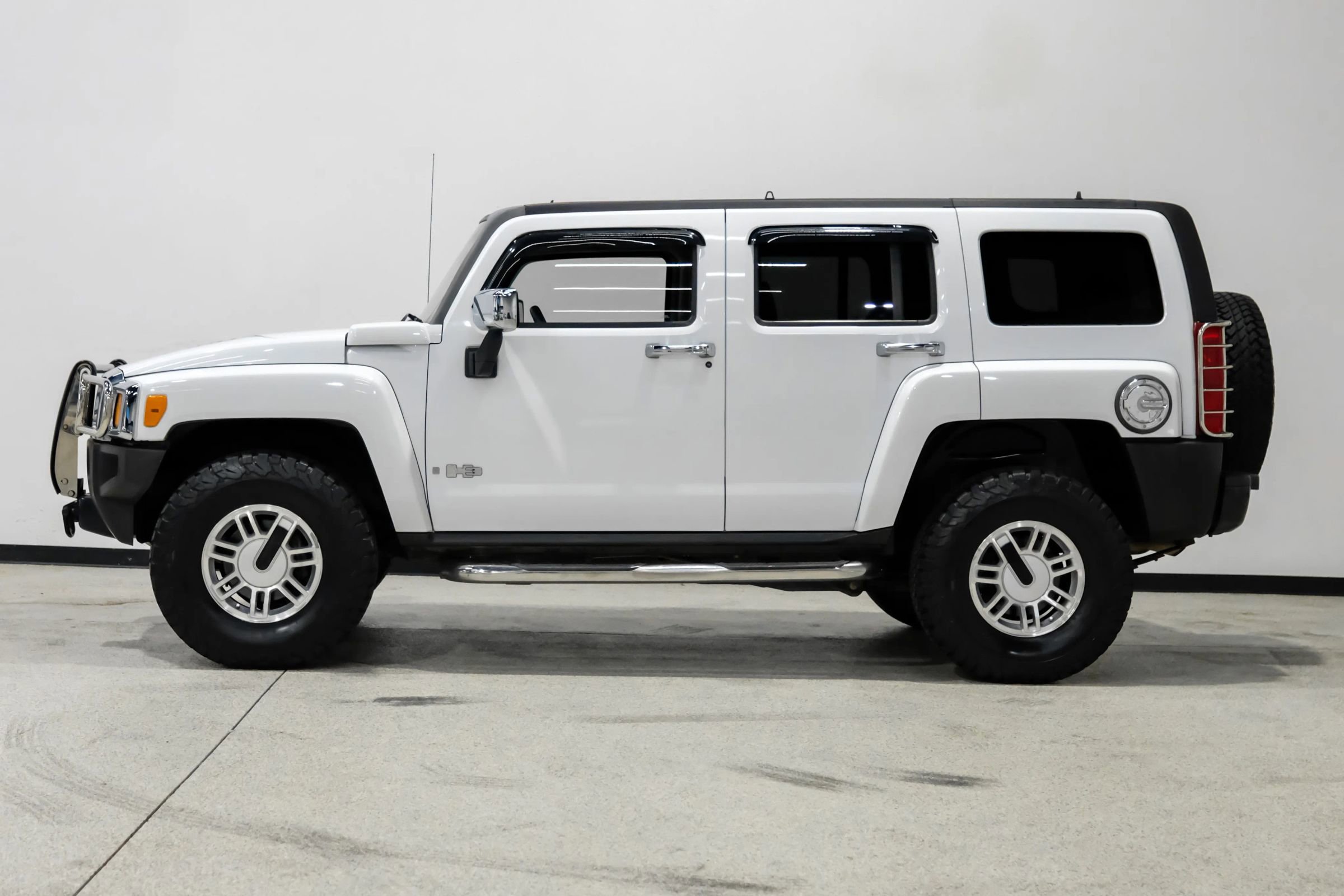 Used 2006 HUMMER H3 image 9