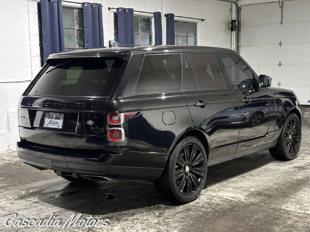 Used 2018 Land Rover Range Rover Autobiography image 7