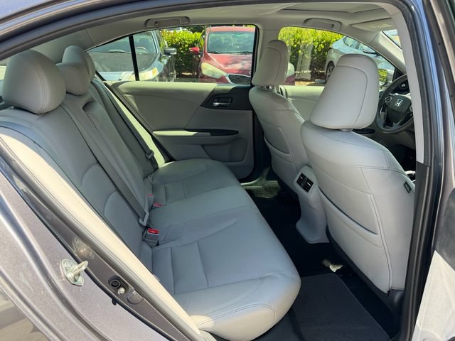 Used 2017 Honda Accord EX-L image 15