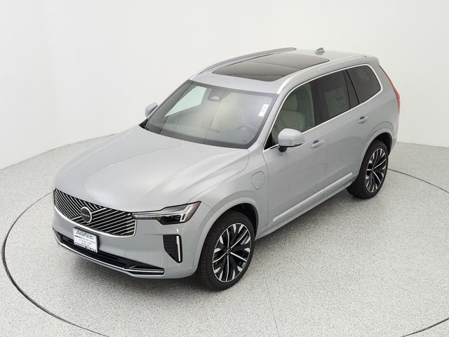 New 2025 Volvo XC90 T8 Core w/ Protection Package Premier image 13