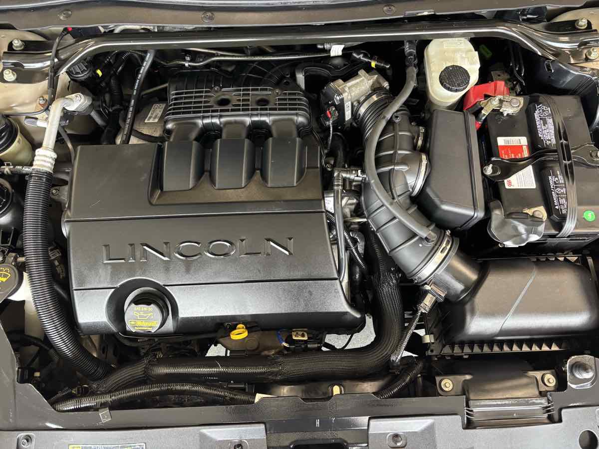 Used 2011 Lincoln MKS w/ 101A Rapid Spec Order Code FWD image 28