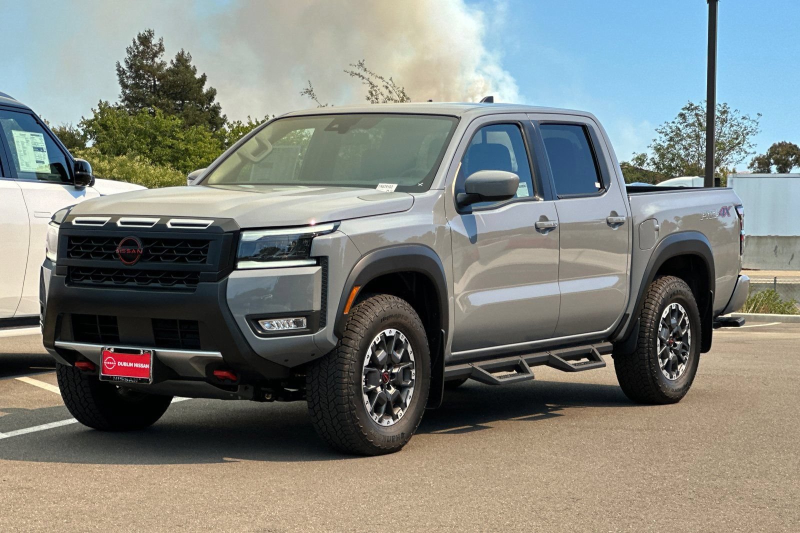 New 2026 Nissan Frontier PRO-4X w/ Tow Package AWD/4WD image 8
