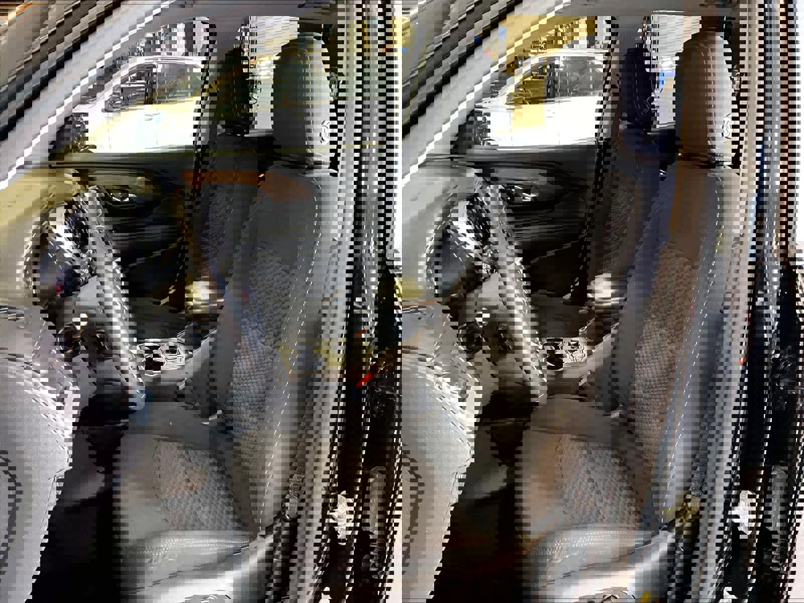 Used 2021 GMC Terrain SLE w/ Driver Convenience Package image 10