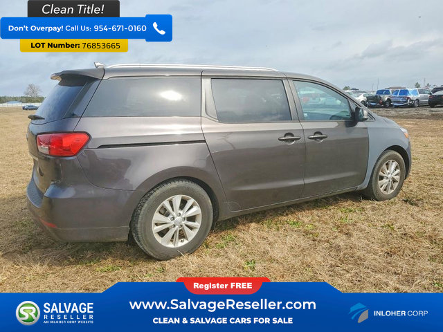 Used 2015 Kia Sedona LX w/ LX Convenience Package image 4