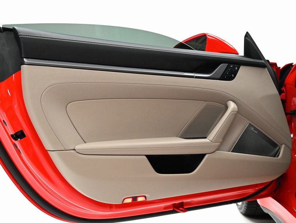 Used 2025 Porsche 911 Carrera image 21