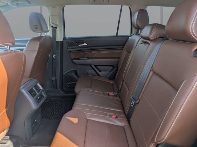 Used 2023 Volkswagen Atlas SE w/ Black Wheel Package FWD image 14