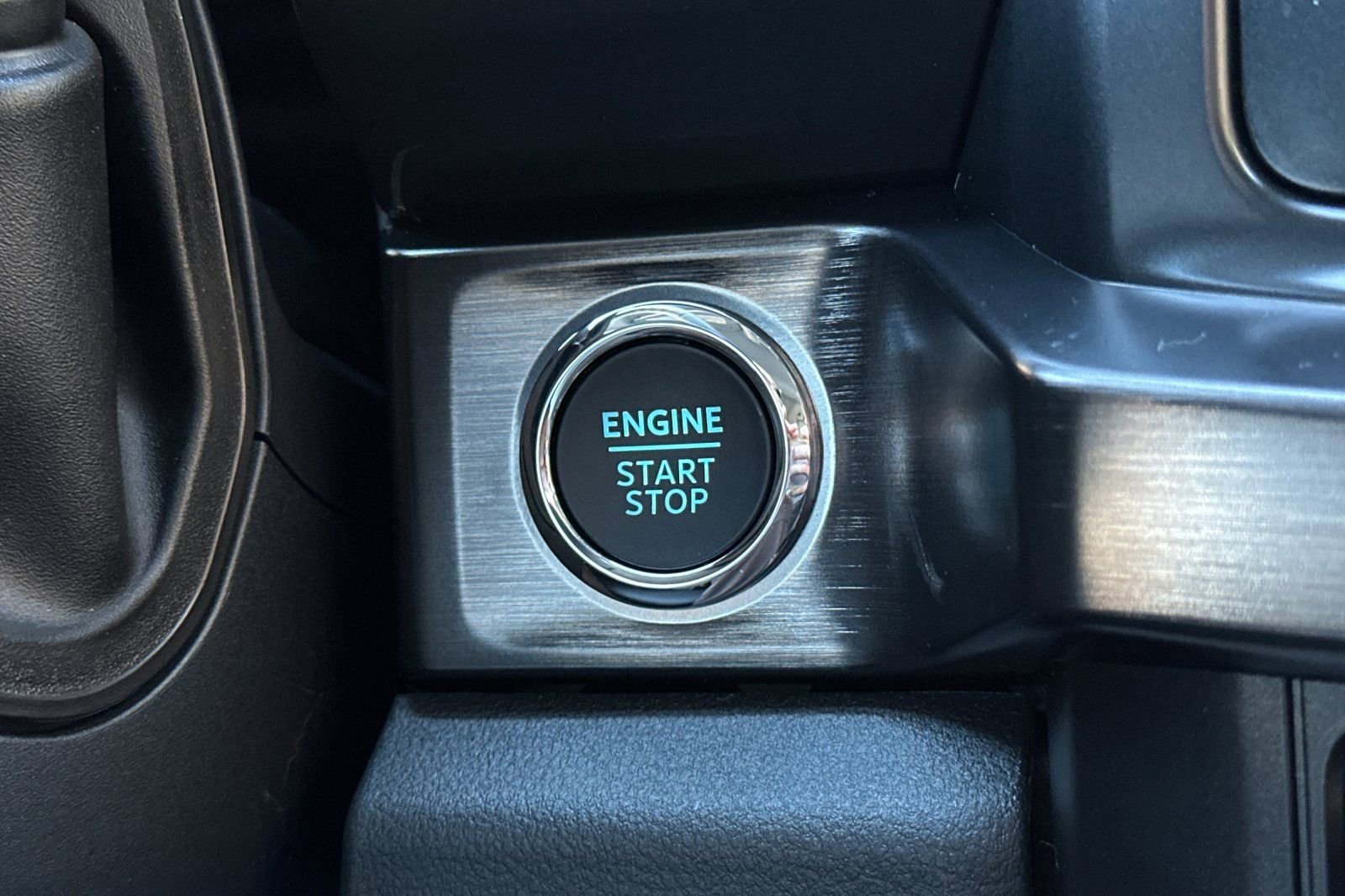 New 2026 Ford F250 Lariat w/ Black Appearance Package image 21