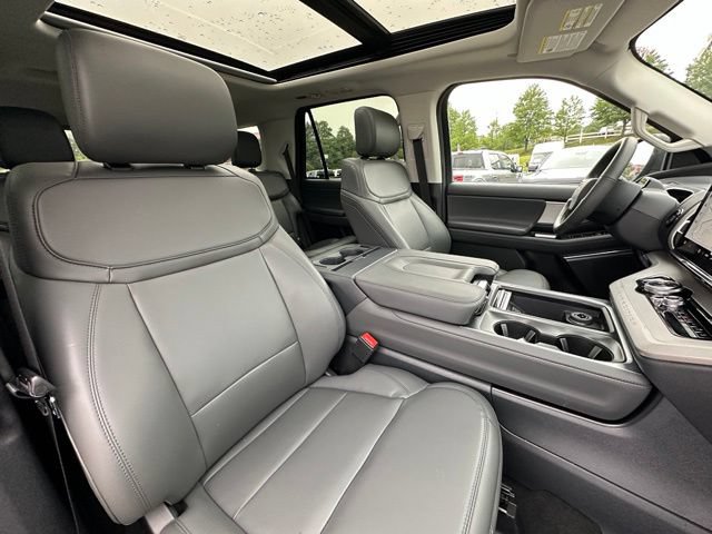 New 2026 Ford Expedition Active AWD/4WD image 24