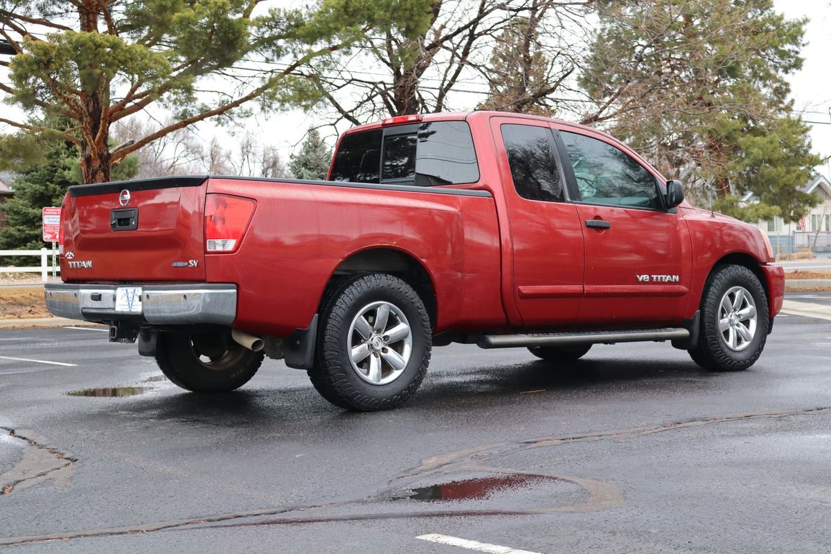 Used 2013 Nissan Titan SV w/ SV Value Truck Pkg image 5