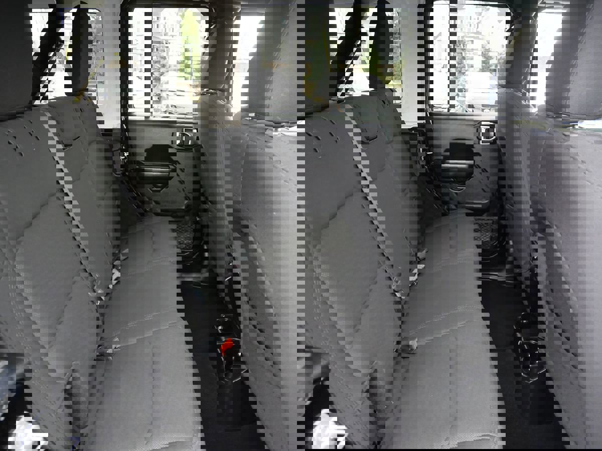 Used 2020 Jeep Wrangler Unlimited Sport S image 26