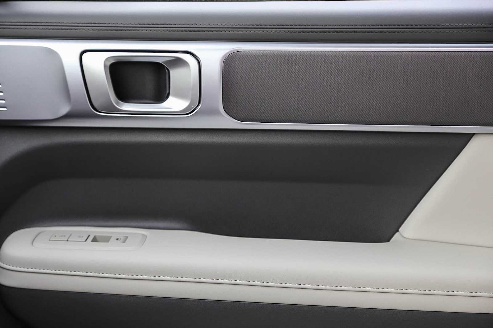 New 2026 Hyundai Santa Fe SEL FWD image 24