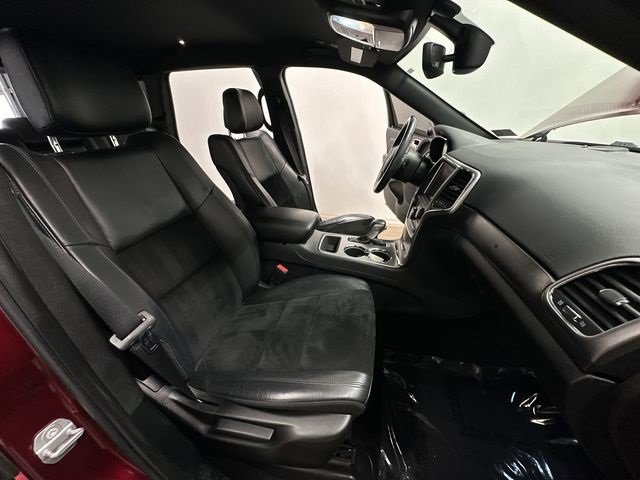 Used 2018 Jeep Grand Cherokee Altitude image 23