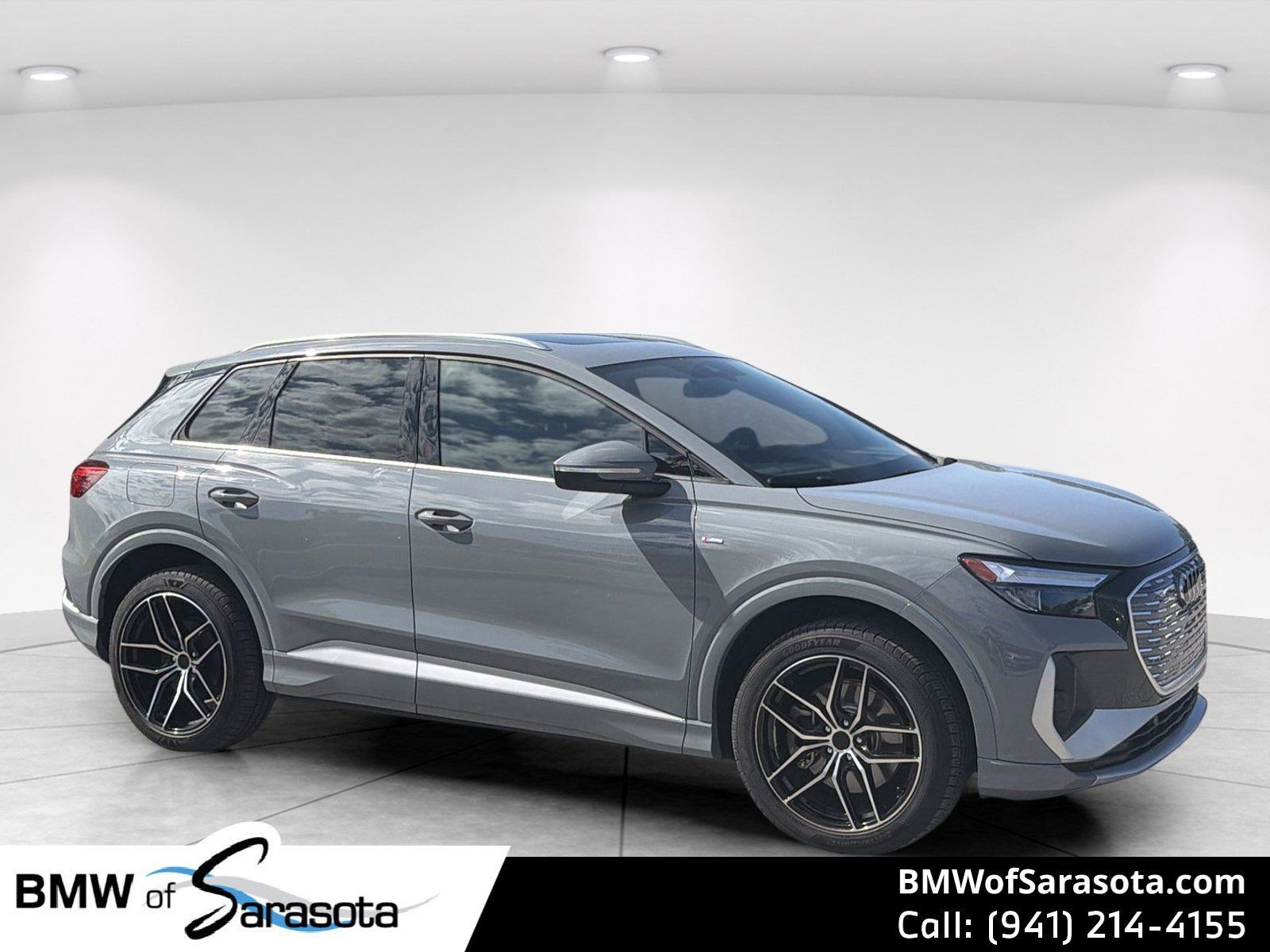 Used 2024 Audi Q4 e-tron Premium AWD/4WD image 1