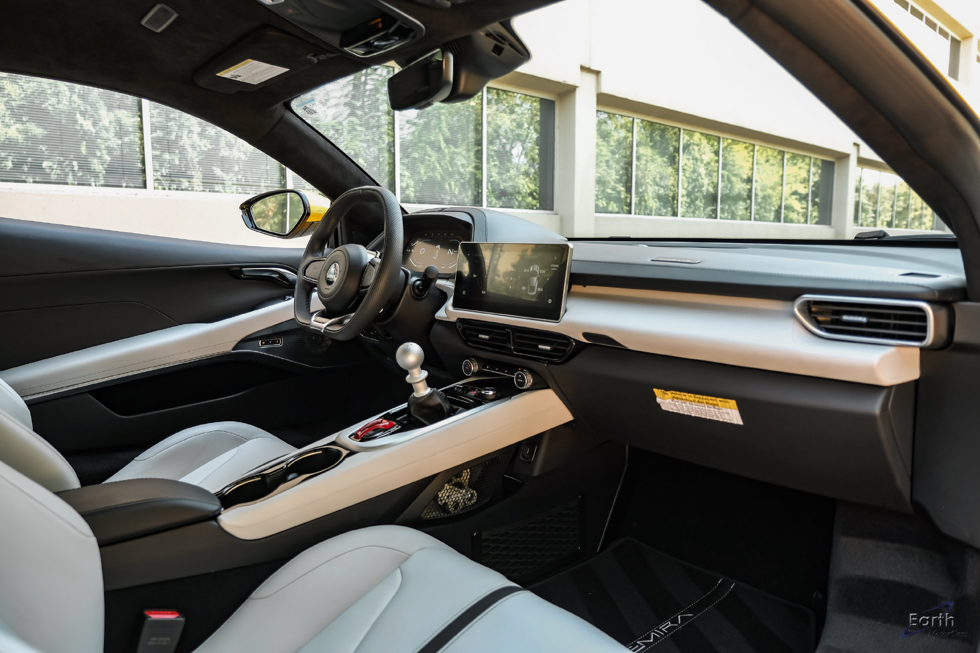 Used 2025 Lotus Emira RWD image 54
