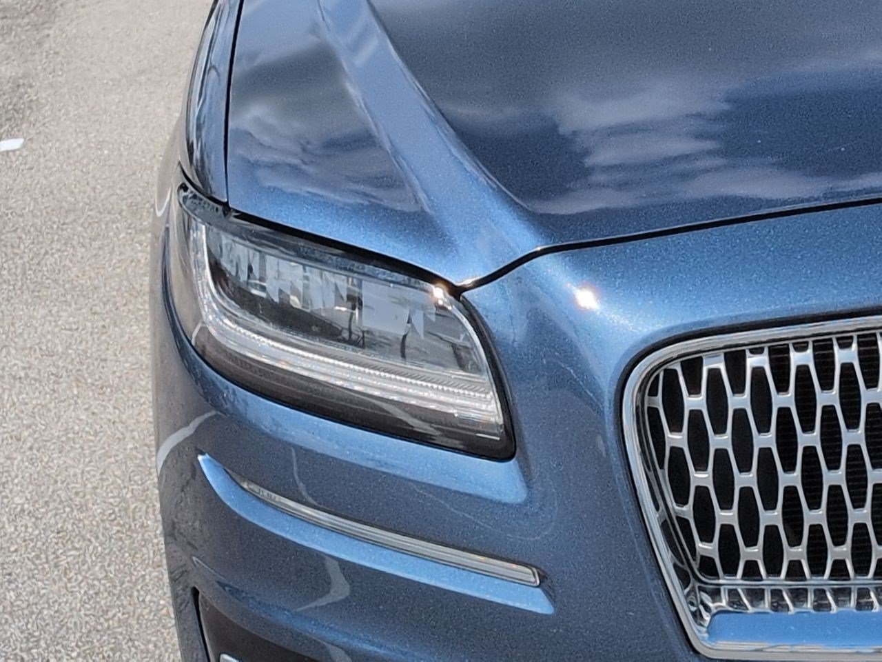 Certified 2019 Lincoln Nautilus Reserve w/ Driver Assistance Package AWD/4WD image 11