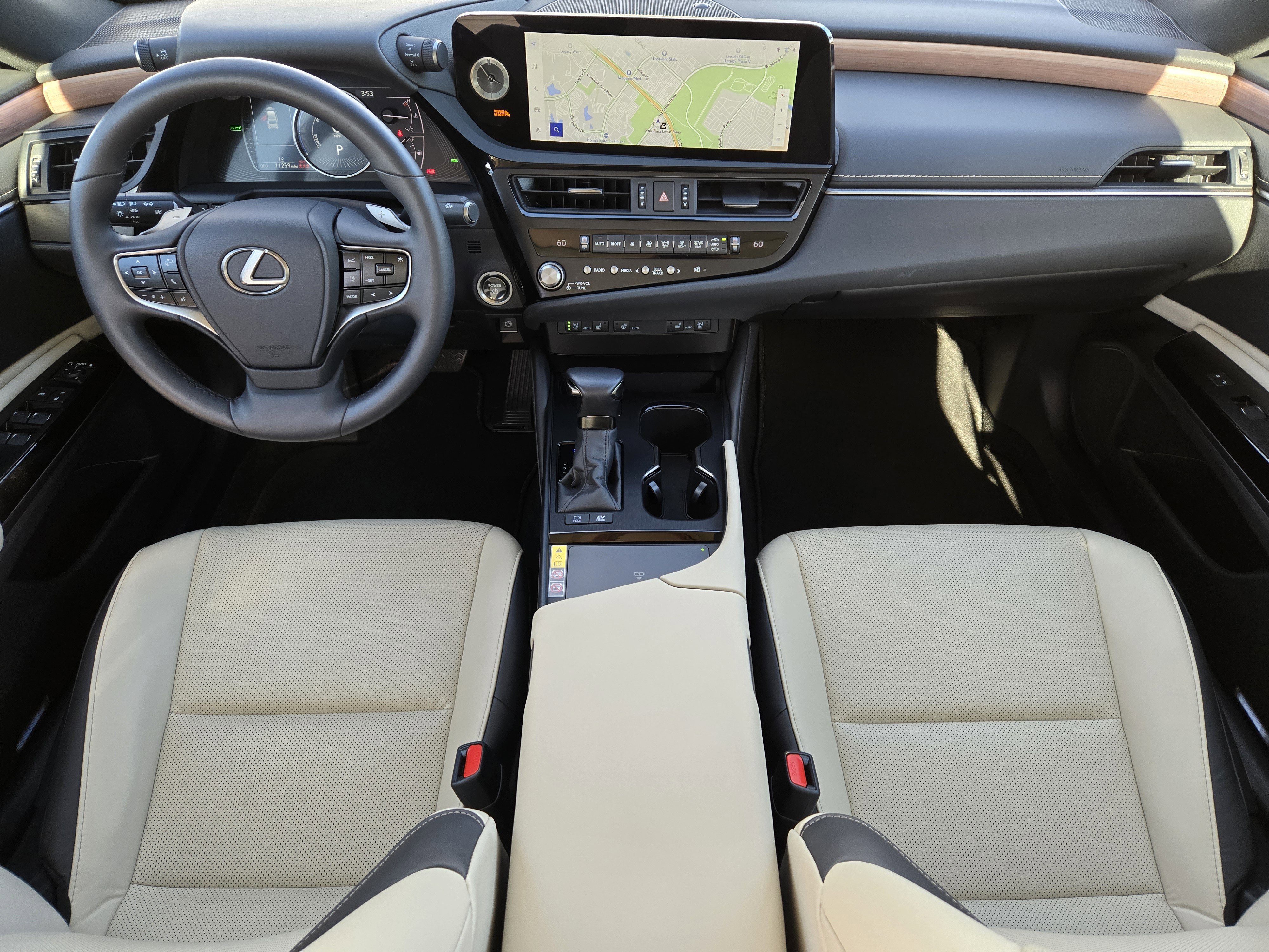 Used 2025 Lexus ES 300h w/ Premium Package image 38