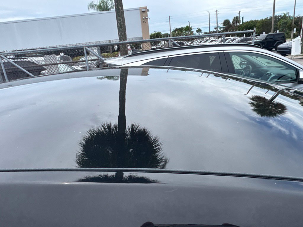 Used 2022 Tesla Model Y Long Range AWD/4WD image 16