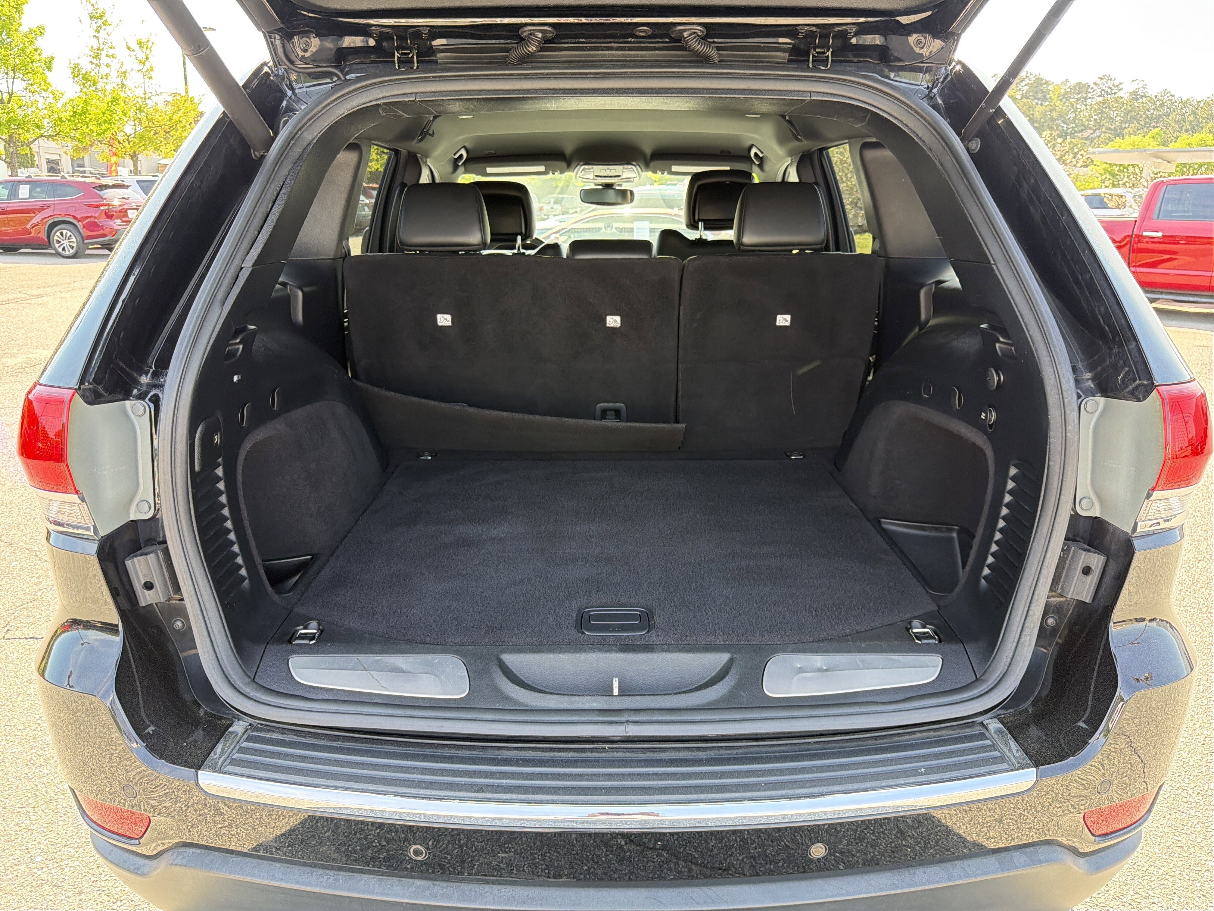 Used 2017 Jeep Grand Cherokee Limited RWD image 31