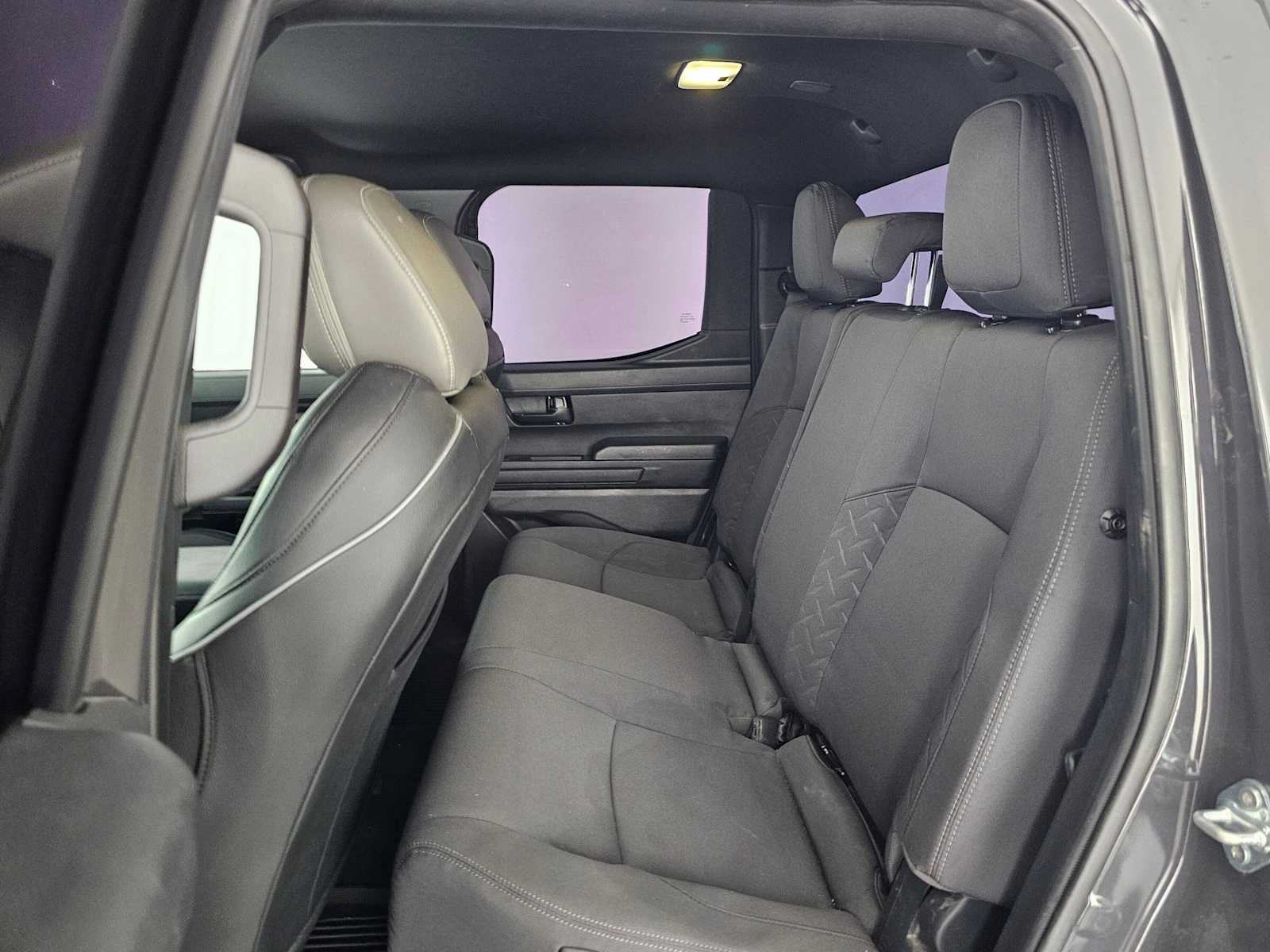 Used 2025 Toyota Tacoma SR5 AWD/4WD image 16