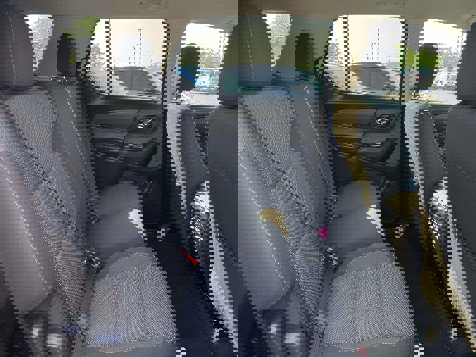 Used 2021 Chevrolet Traverse LS FWD image 17