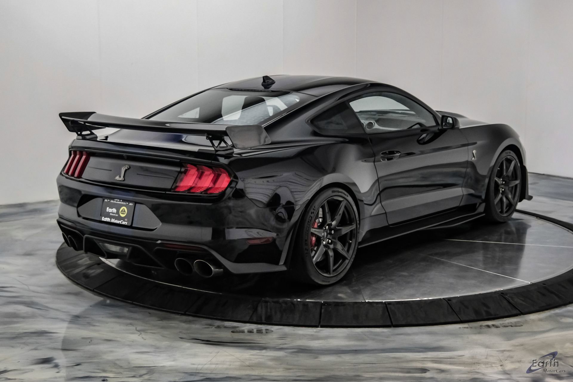 Used 2021 Ford Mustang Shelby GT500 w/ Carbon Fiber Track Pack RWD image 20
