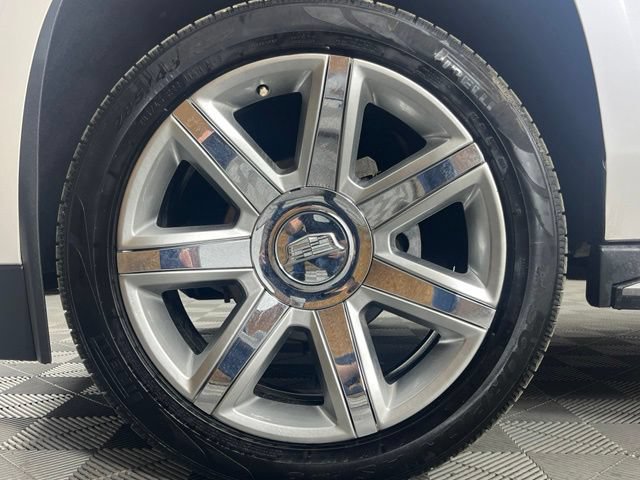 Used 2018 Cadillac Escalade Luxury AWD/4WD image 11