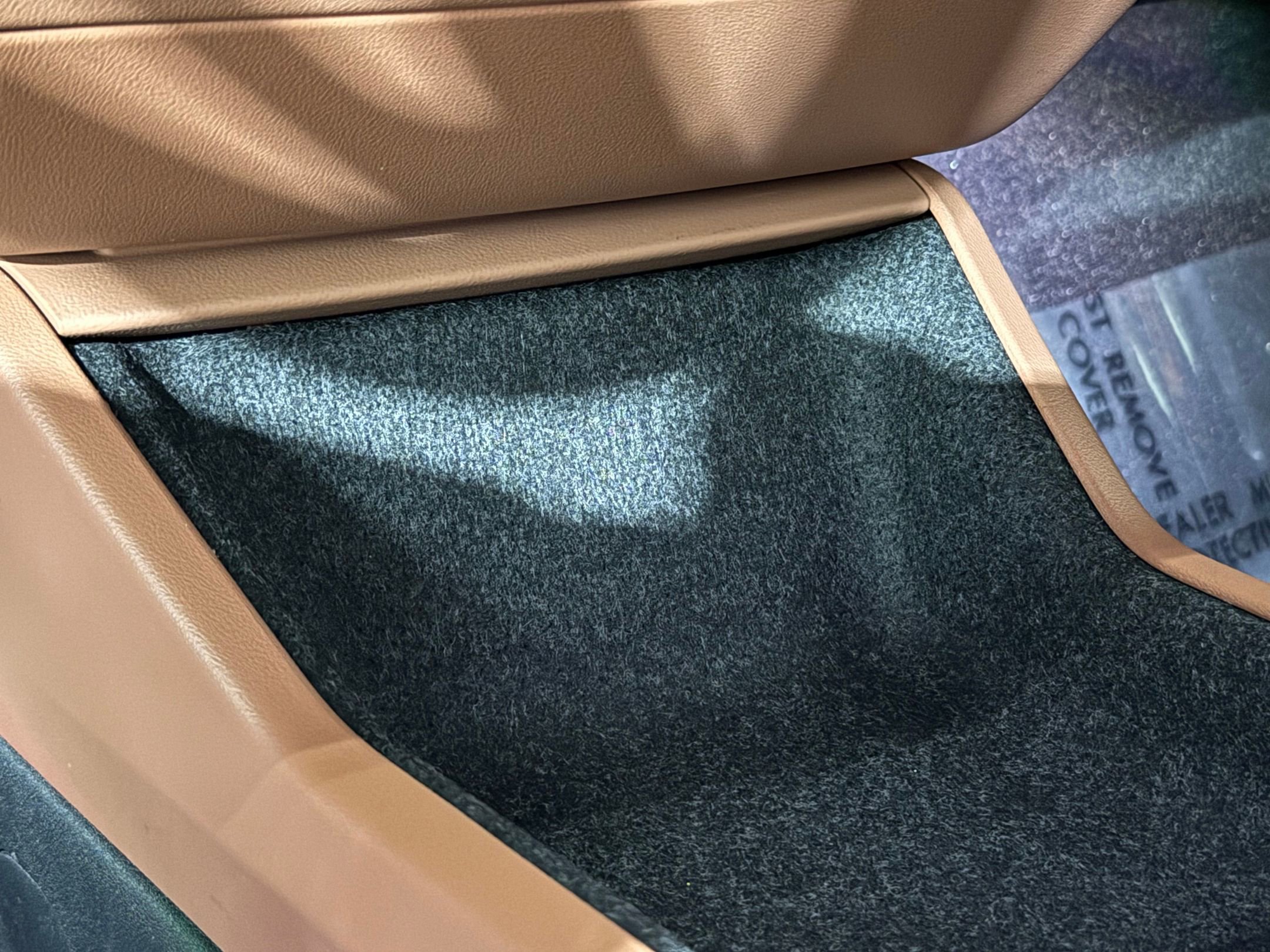 New 2026 Cadillac Optiq Luxury 2 image 32