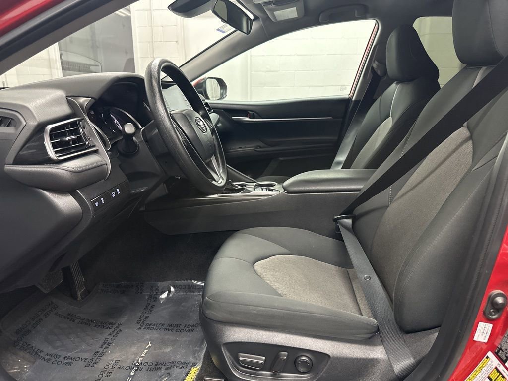 Used 2023 Toyota Camry LE image 19
