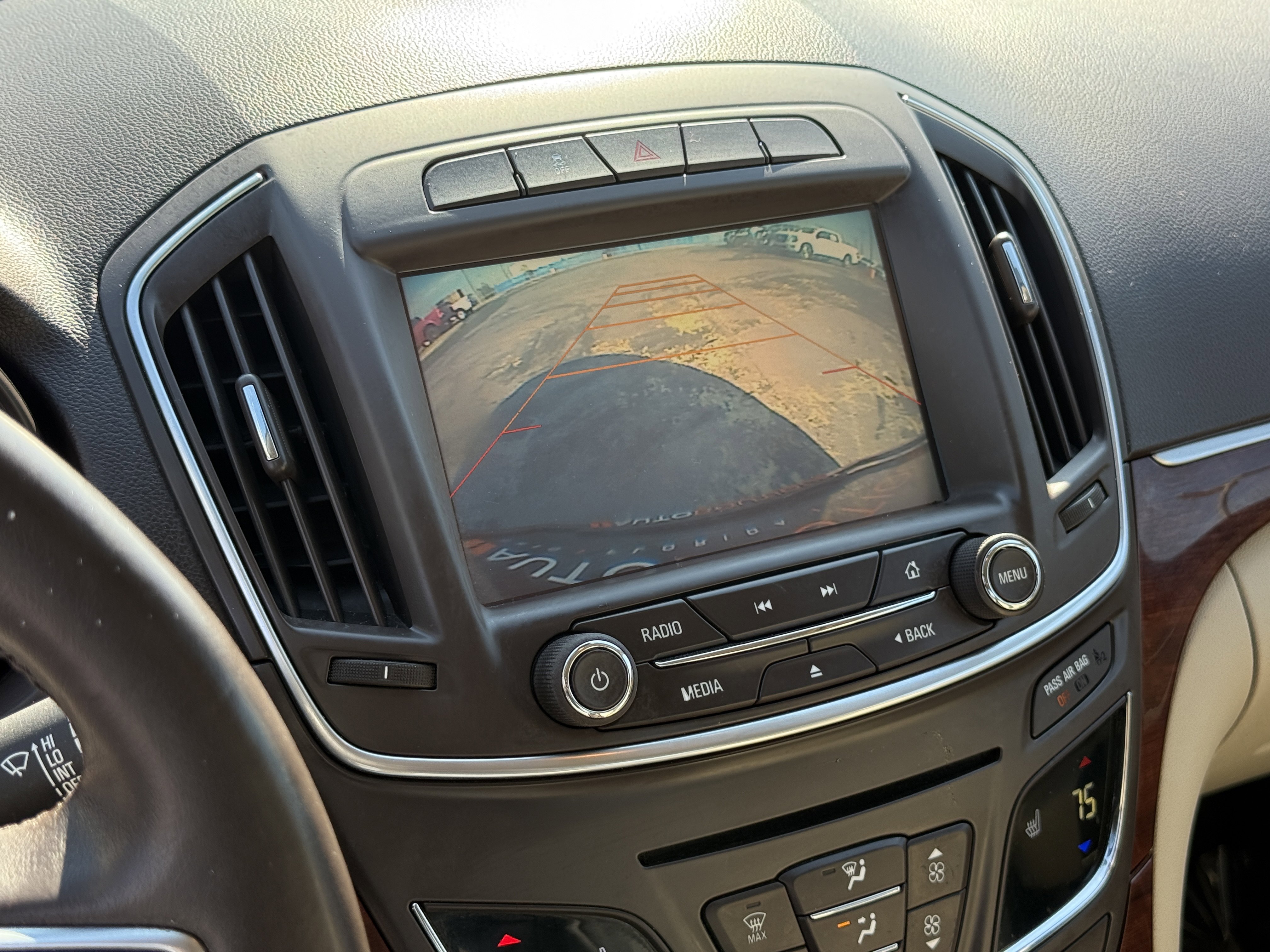 Used 2016 Buick Regal FWD image 21