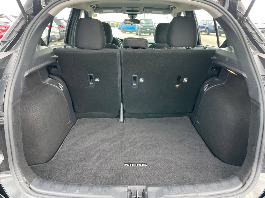 Used 2024 Nissan Kicks SR FWD image 25