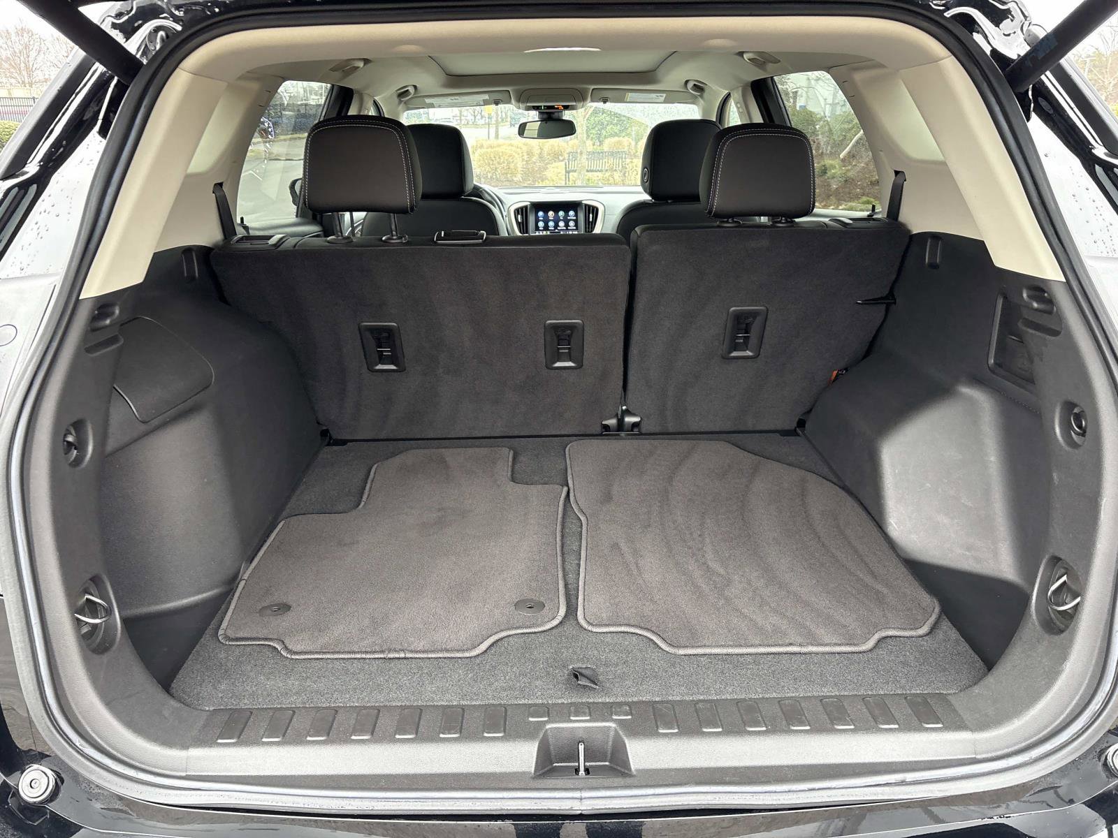 Certified 2022 GMC Terrain Denali w/ Denali Premium Package image 32