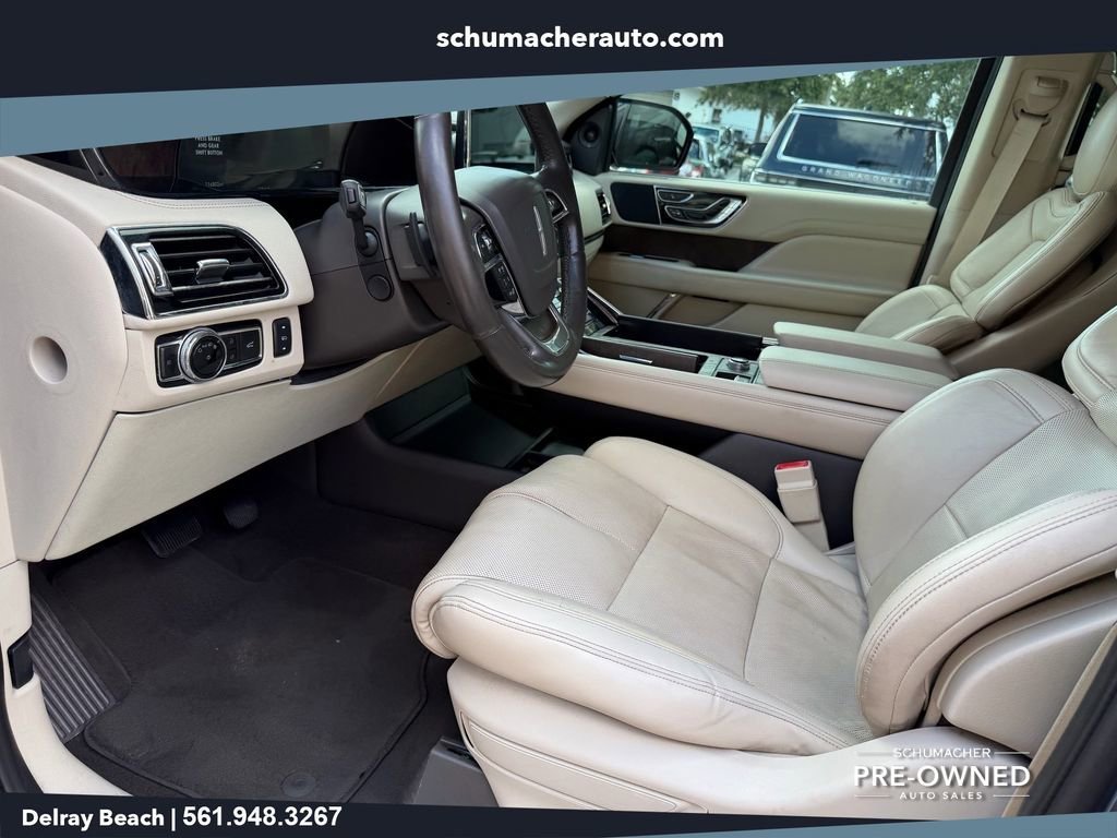 Used 2020 Lincoln Navigator Reserve w/ Cargo Convenience Package RWD image 11
