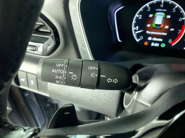 Used 2024 Honda Pilot Touring image 15