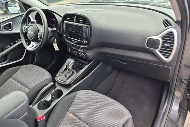 Used 2022 Kia Soul LX FWD image 26