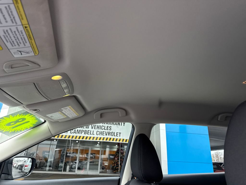 Used 2018 Nissan Rogue S image 25