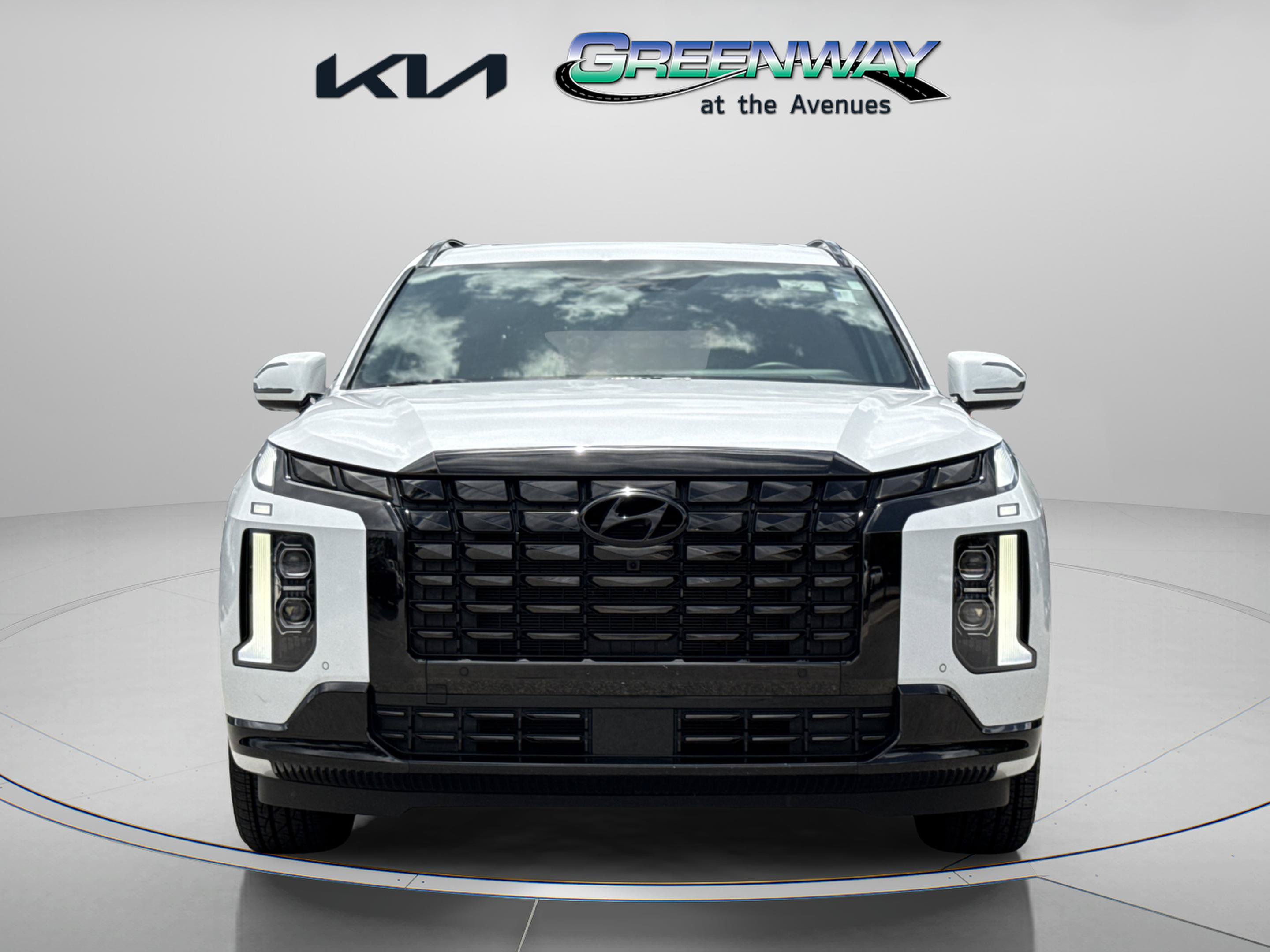 Used 2024 Hyundai Palisade Calligraphy AWD/4WD image 3
