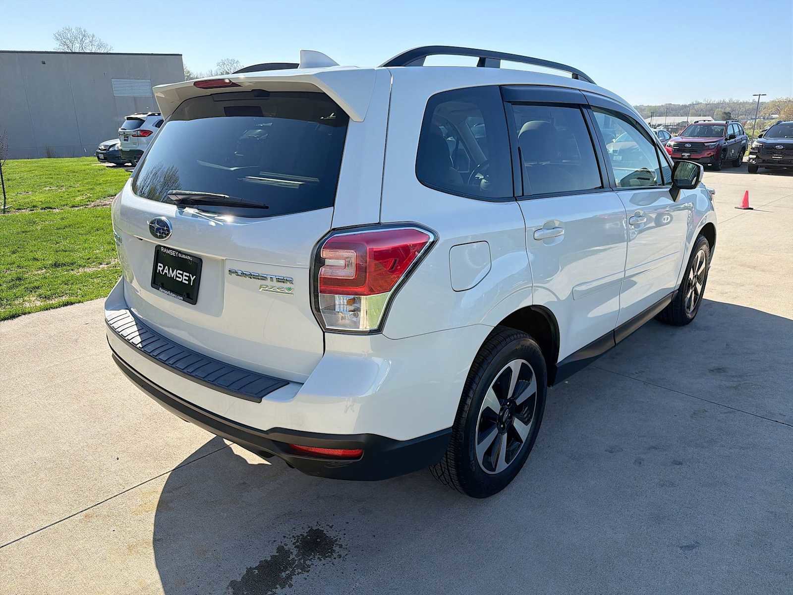 Used 2017 Subaru Forester 2.5i Premium w/ Popular Package #1A image 6