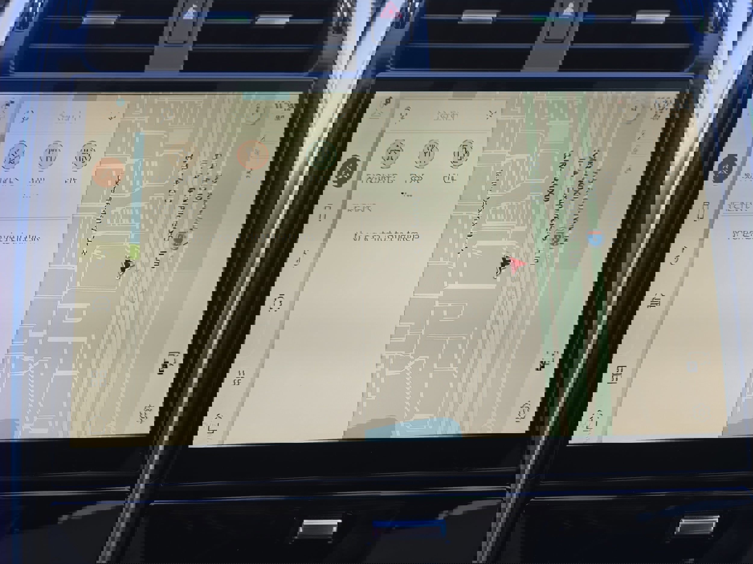 Used 2023 Land Rover Discovery S R-Dynamic image 21