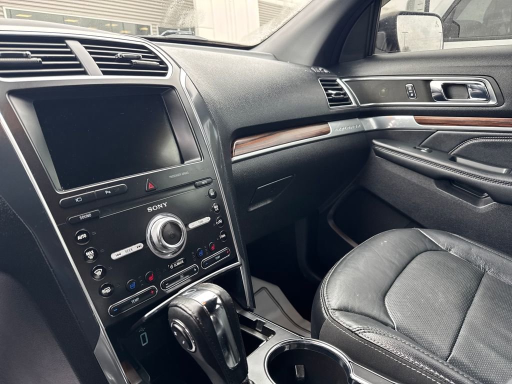 Used 2019 Ford Explorer Limited image 6
