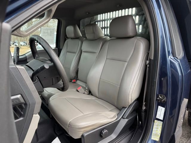 Certified 2017 Ford F550 4x4 Regular Cab Super Duty image 17