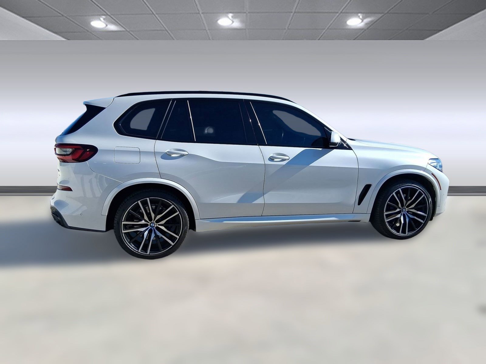 Used 2021 BMW X5 xDrive40i w/ M Sport Package image 8