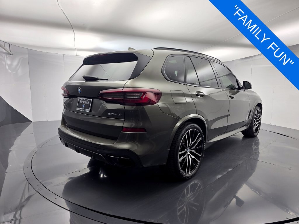 Used 2022 BMW X5 sDrive40i w/ M Sport Package RWD image 4