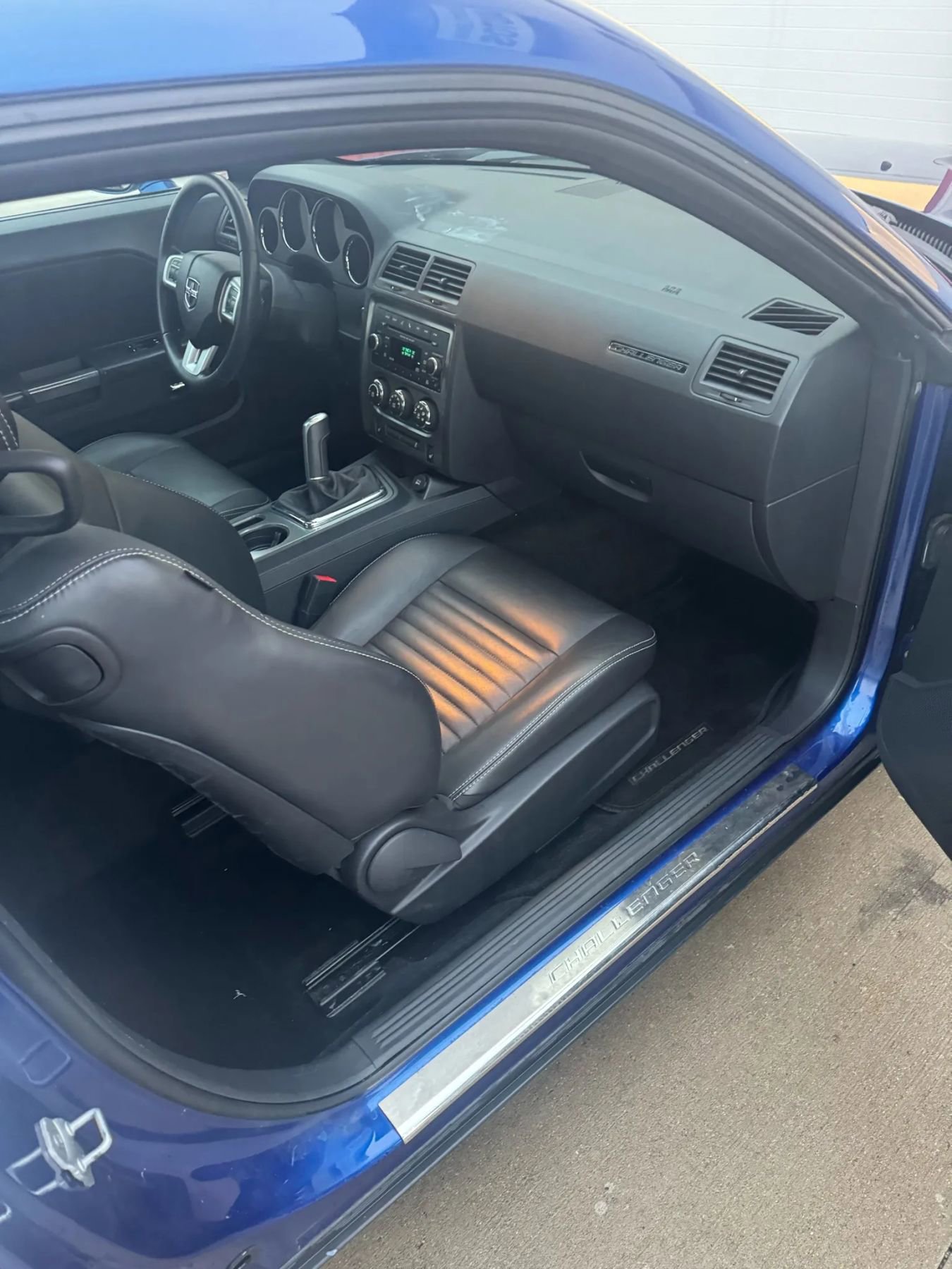 Used 2012 Dodge Challenger R/T image 14