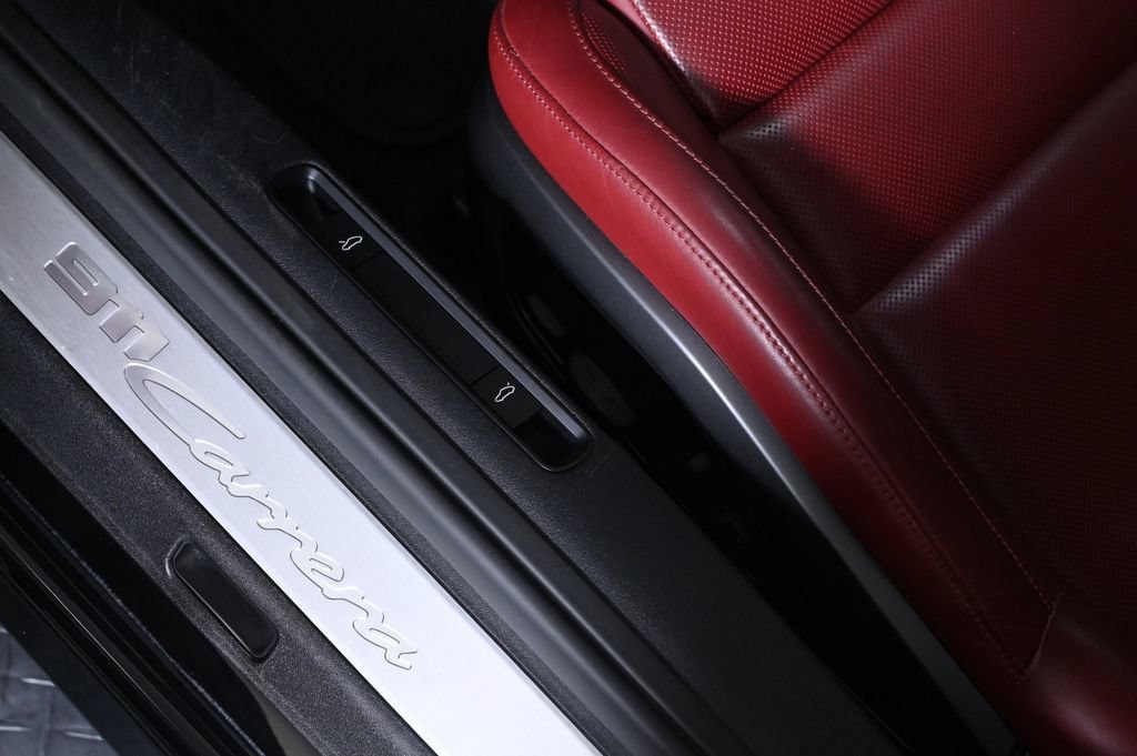 Certified 2022 Porsche 911 Carrera RWD image 22