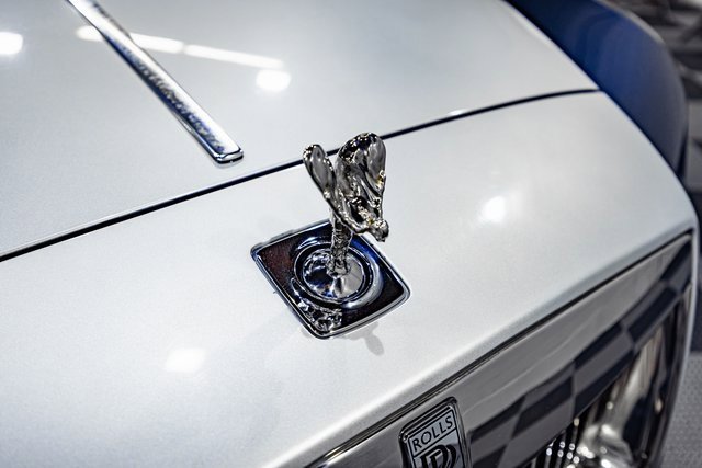 Used 2014 Rolls-Royce Wraith image 32