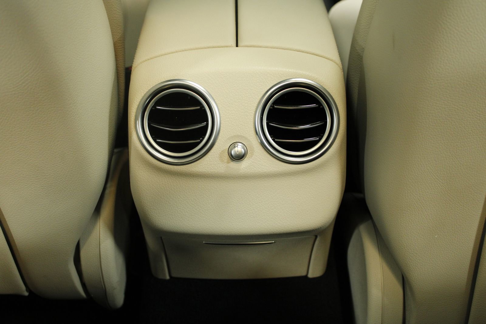 Used 2022 Mercedes-Benz E 350 4MATIC Sedan image 44