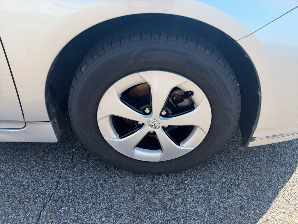 Used 2012 Toyota Prius Two FWD image 14
