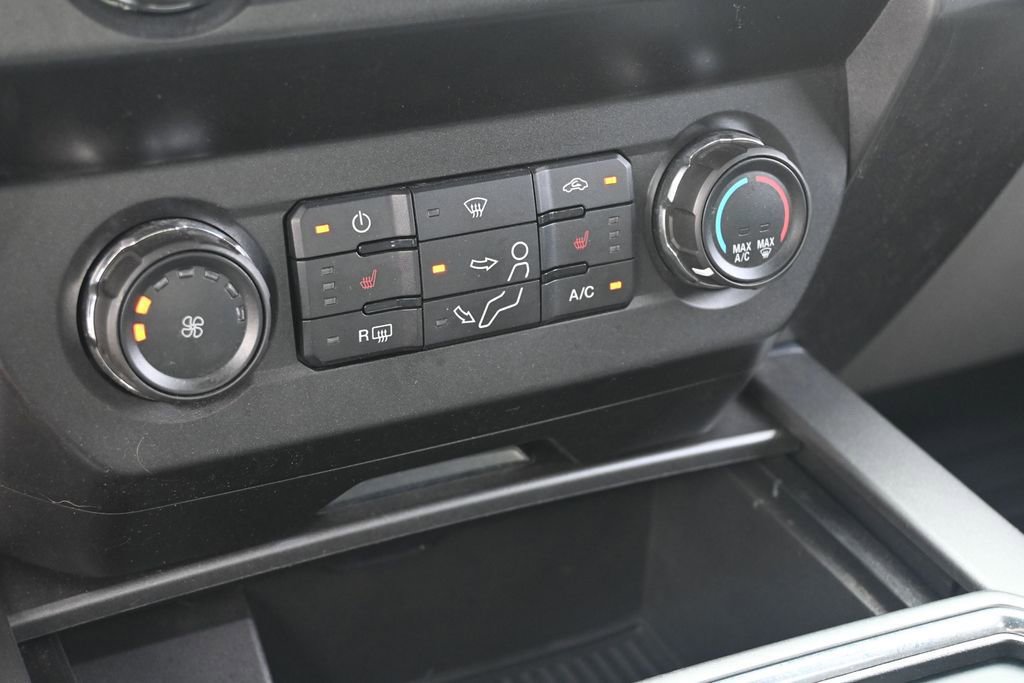 Used 2019 Ford F250 XLT w/ XLT Premium Package AWD/4WD image 27