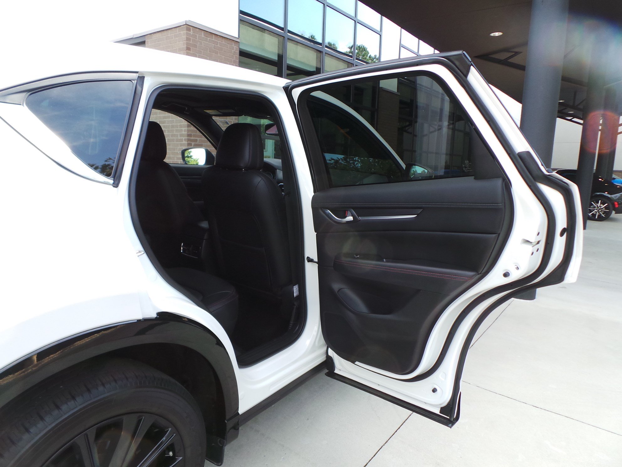 Certified 2025 MAZDA CX-5 2.5 Turbo AWD/4WD image 37